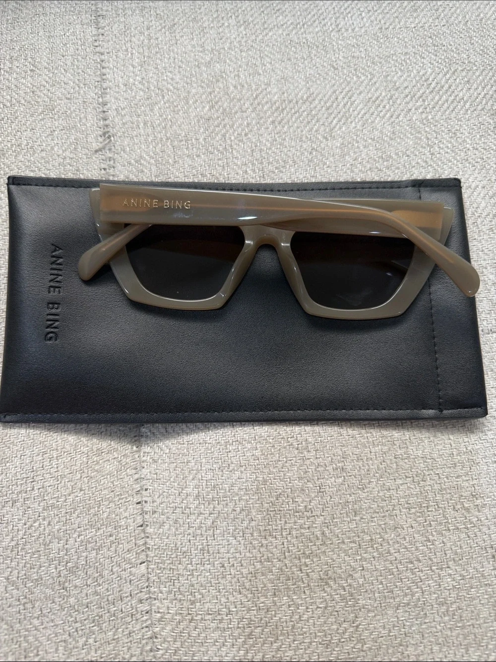 Anine Bing Paris Sunglasses in Olive - Picture 3 of 4